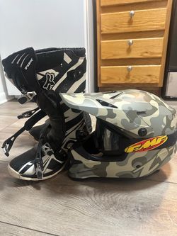Fox Riding Boots / Helmet