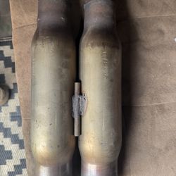 Shelby 350 resonators