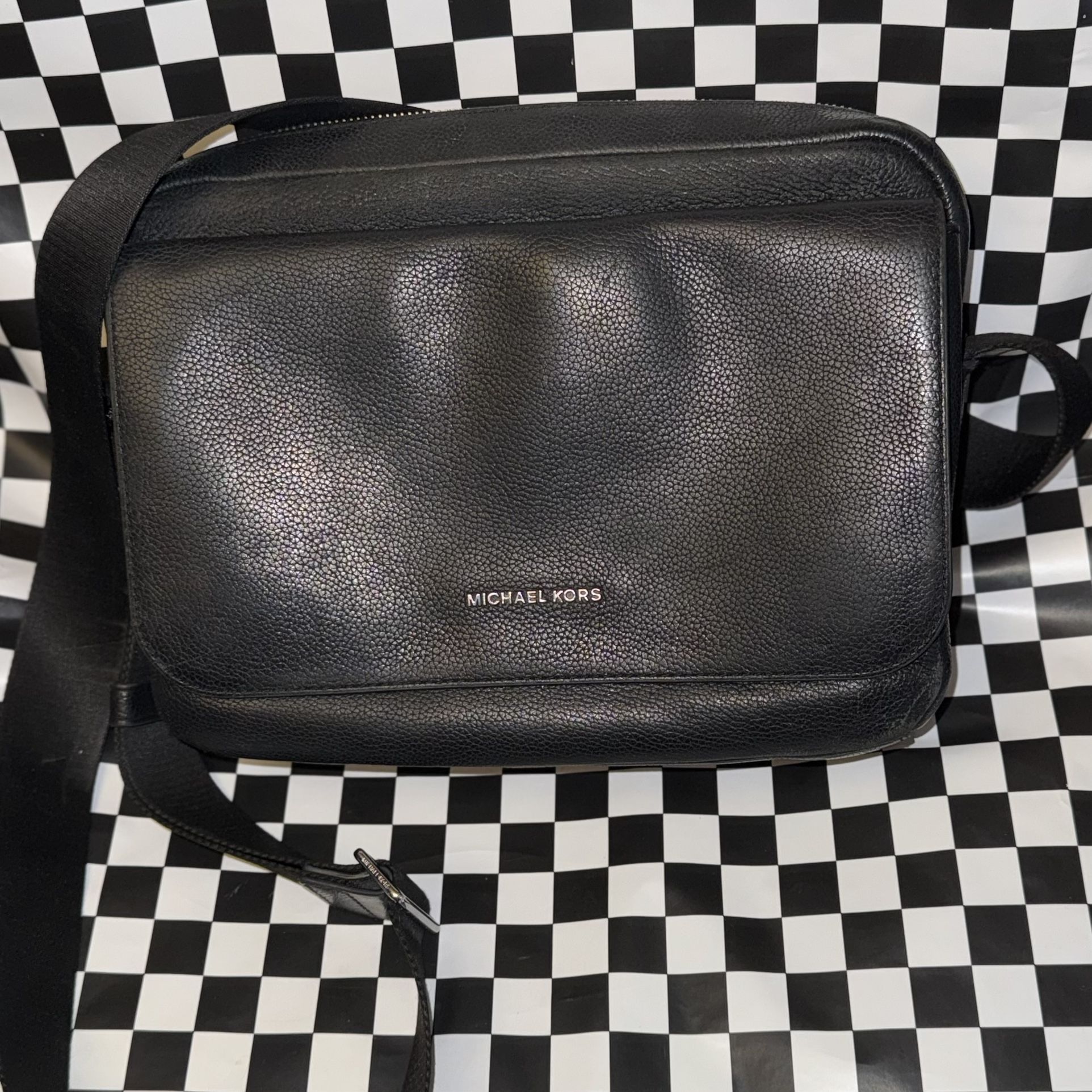 Michael Kors, crossbody Bag, Black Leather, Vintage