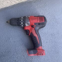 Milwaukee M18 Drill 