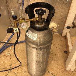 CO2 Tanks