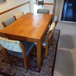Dining Table With Leaf And 6 Chairs