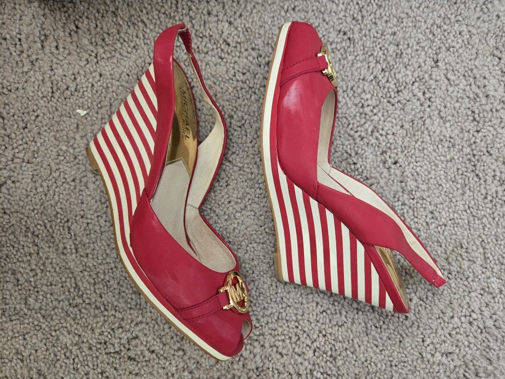 Michael Kors Rochelle Sling, Patent Leather Red Striped sandals, size 7