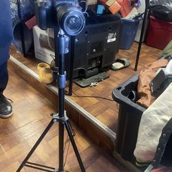 Canon EOS Rebel T100