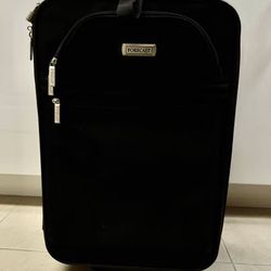 Forecast Black Softshell Suitcase