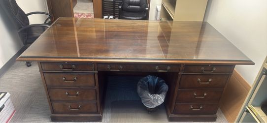 Kimball Large Wood Executive Desk with Drawers