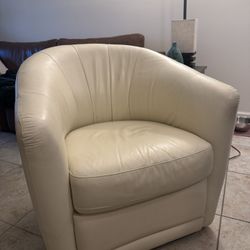 Natuzzi Edition Leather Swivel Chair