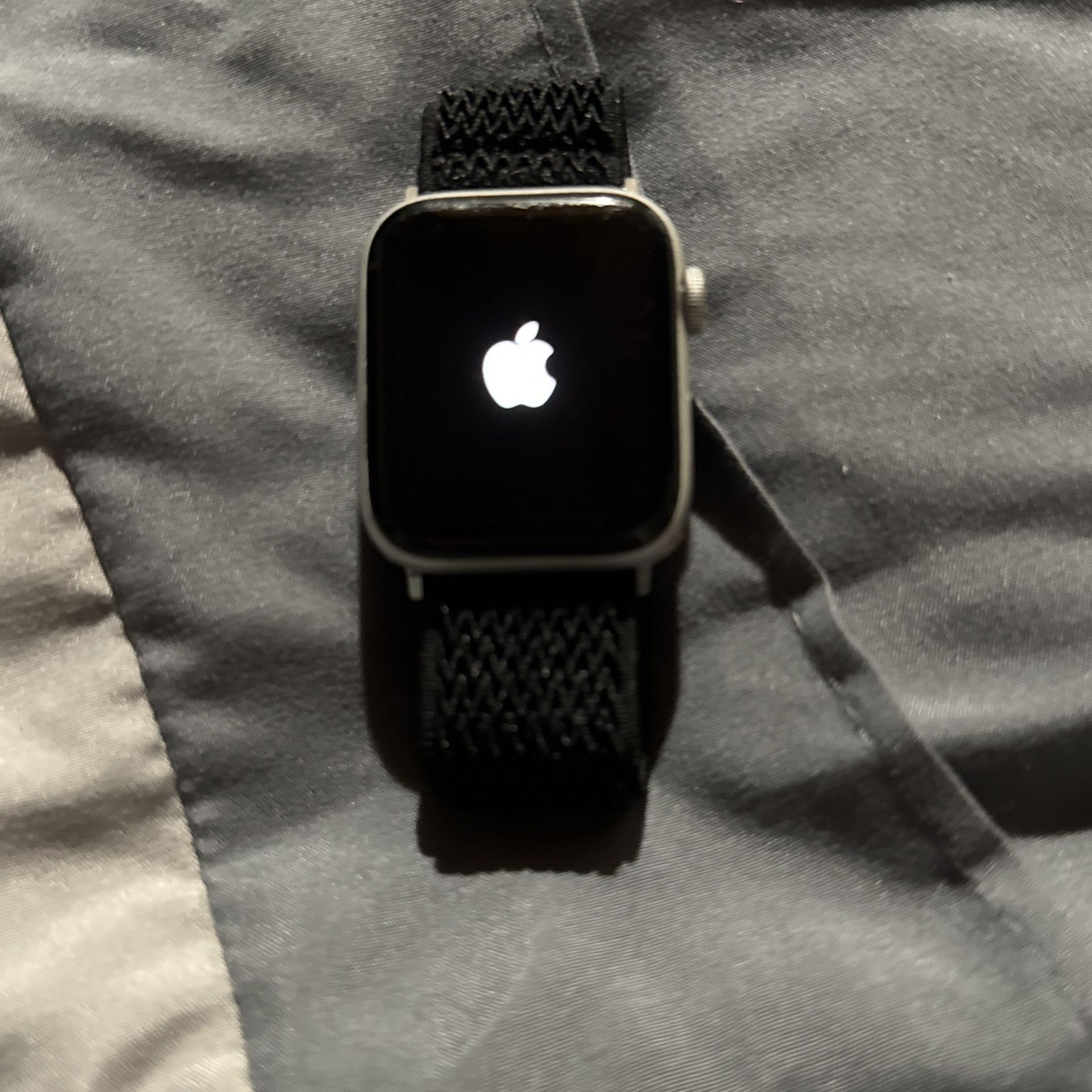 Apple Watch SE (1st Generation) 
