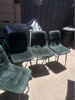 Set a four velvet green chairs