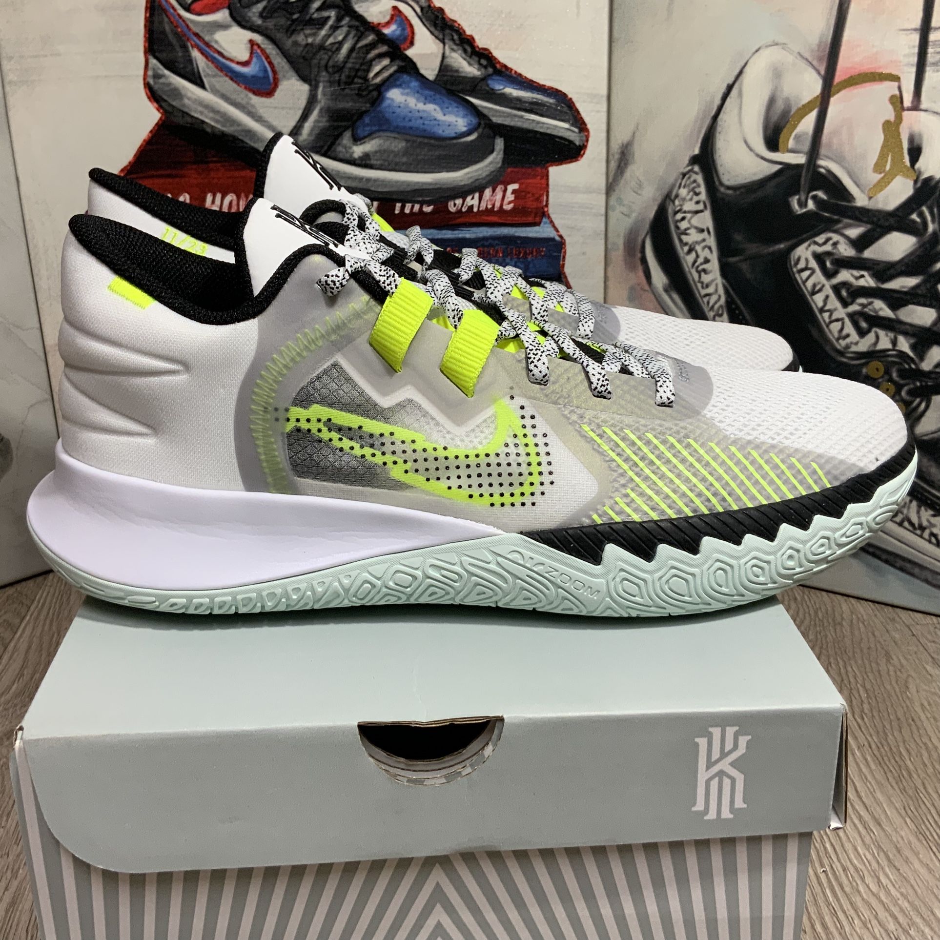 NEW Nike Kyrie Flytrap 5 Summit White Black Volt CZ4100-101 Men's 10.5