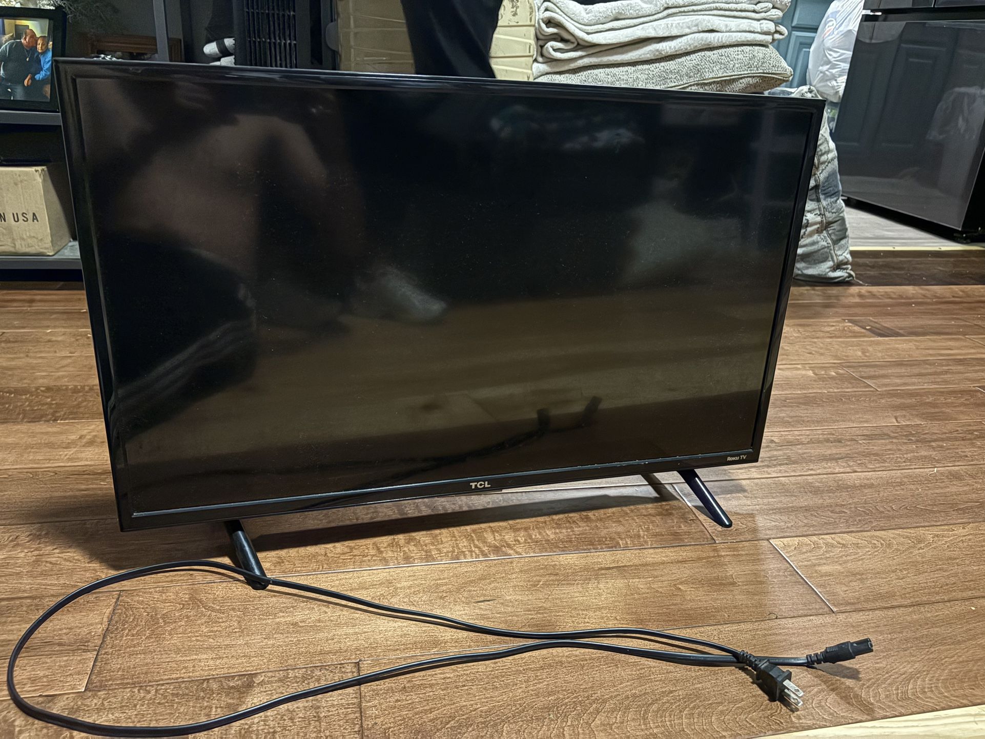 Roku Tv I Think It’s A 30 Inch Works Great Just Dont Need