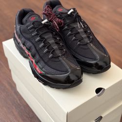 Undefeated x Nike Air Max 95 SP ‘Black’ — Size 14