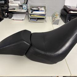 2020 Harley Soft Tail Seat 