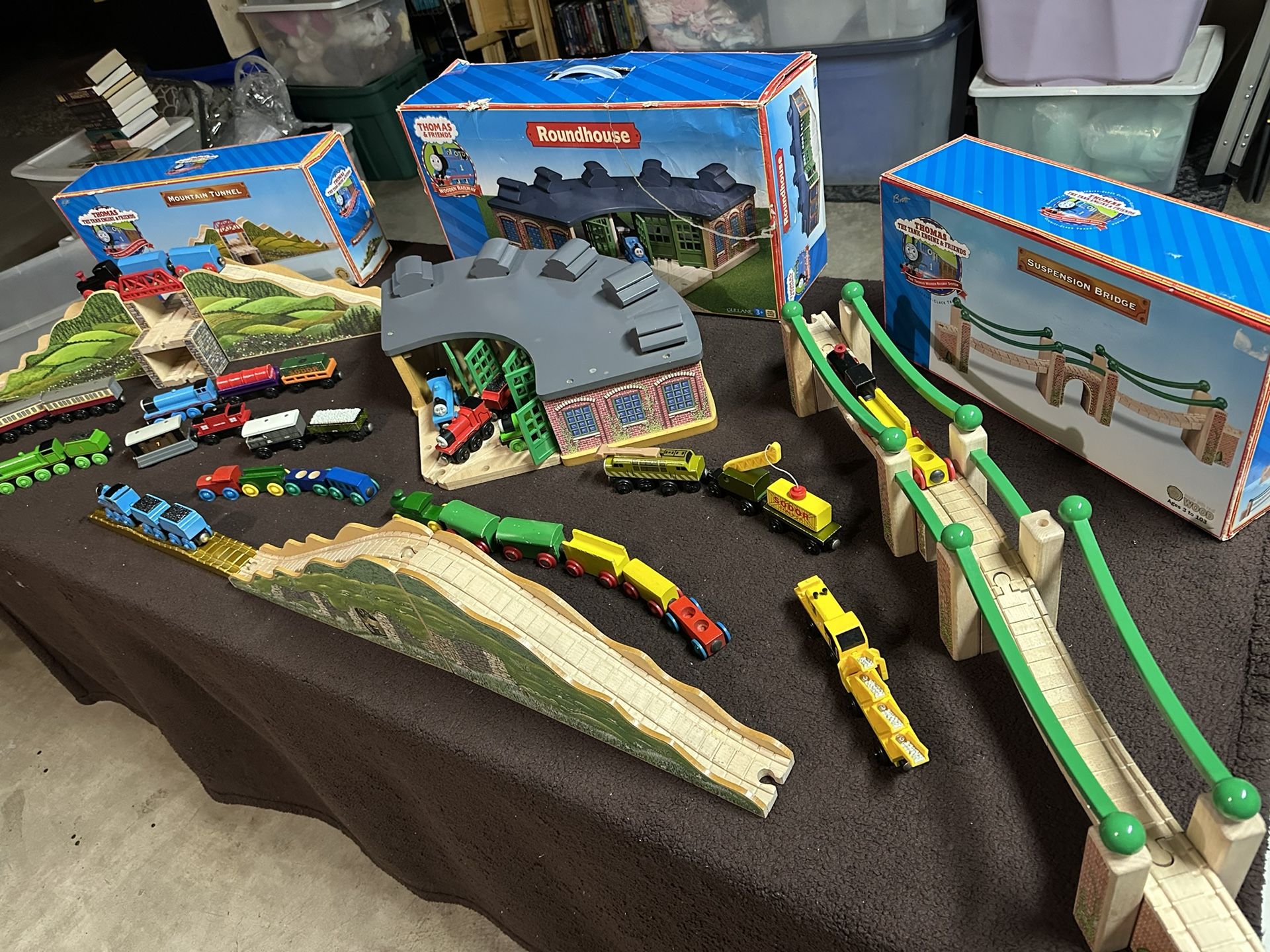 Thomas the Tank Engine wooden trains - Large Lot