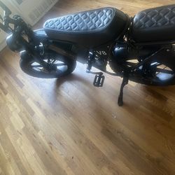 OUXi V8 E-bike 