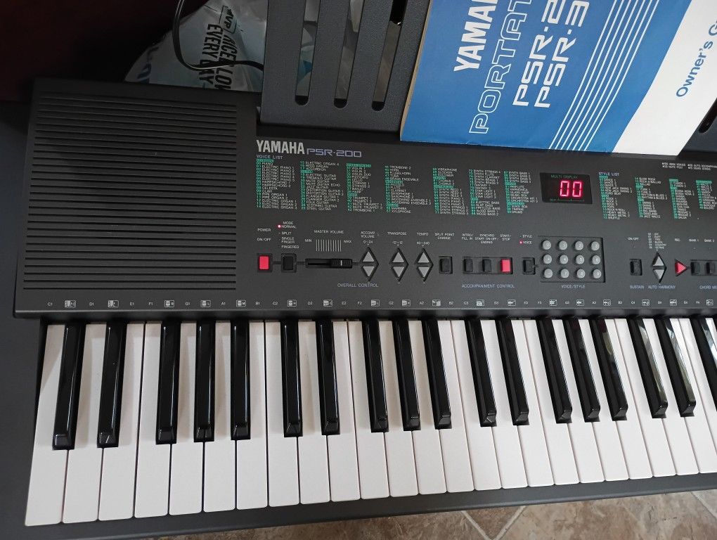 Yamaha Keyboard