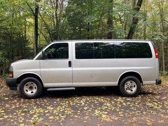 2019 GMC Savanna 6.0 Excellent Condition