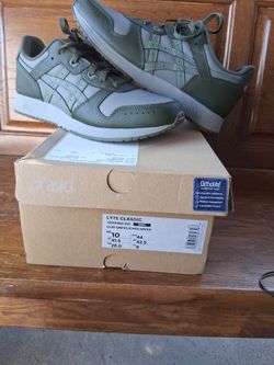 ASICS Lite Classic