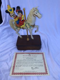 Mickey & Minnie Music Box