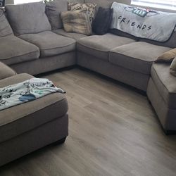 Sectional Sofa With Ottoman