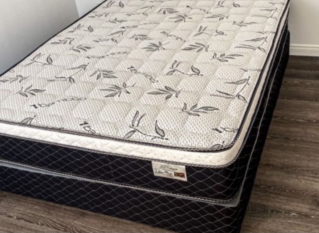 BRAND NEW MATTRESSES 12" inches tick pillow top or / and memory foam prices from $159 to $350,All Products : American Fashion Style Bags On Sale