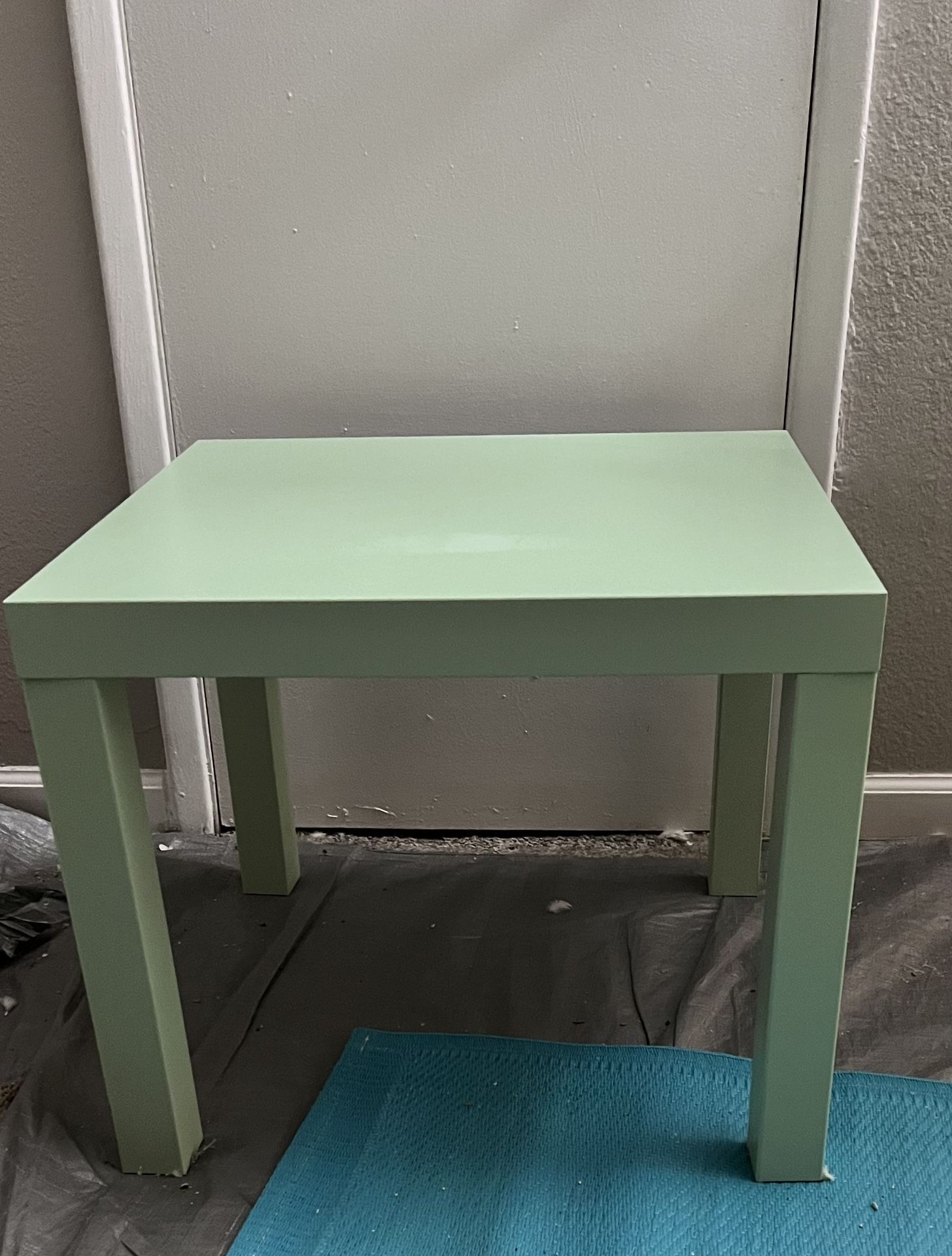 IKEA 2 Side Tables