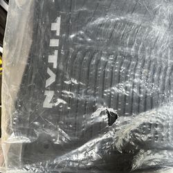 2024 NISSAN Titan Crew Cab all weather mats NEW