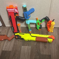 5 Nerf Guns