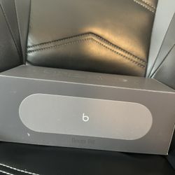 Beats Pill x Kim Kardashian - Wireless Bluetooth Speaker and Portable Charger via USB-C - Up to 24 Hours Battery Life, IP67 Water Resistant, Apple