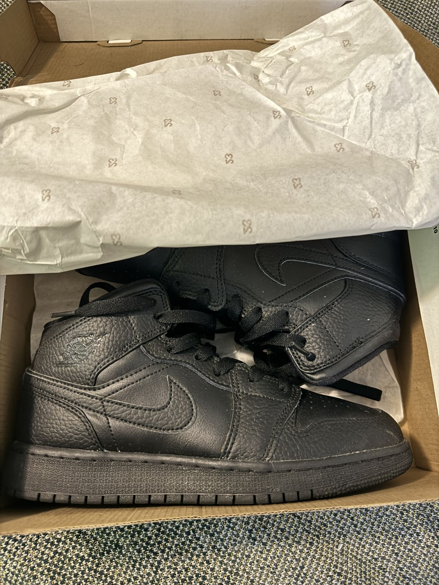 Air Jordan 1 MID (GS)
