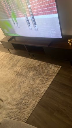 LIKE NEW TV STAND