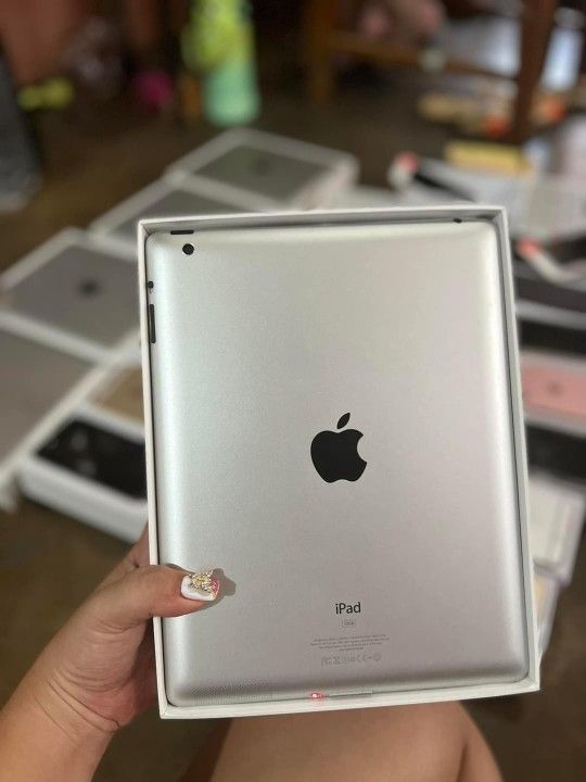 iPad 2, Wi-Fi Internet Access,  ICloud Unlocked,  Excellent Condition. 