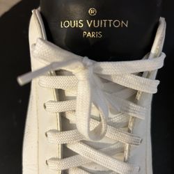 Authentic Louis Vuitton Sneaker Sz11