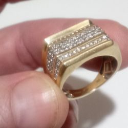 Diamond/Gold Ring