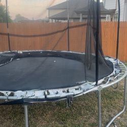 Trampoline 