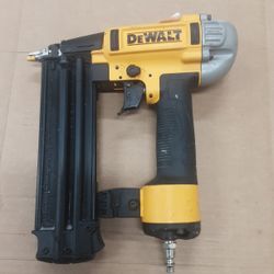 18-Gauge Pneumatic Brad Nailer