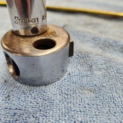 Snap-on Stud Extractor/installer