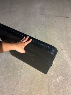 Foldable camping table