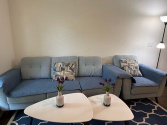 Sofa From Rooms to Go including 3 Sofa Covers ( coffe tables not included)