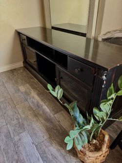 L 👀 K  real wood media cabinet/sofa table/console table distressed look price to sell located near 24th St. in Chandler Blvd., Ahwatukee L 👀 K real