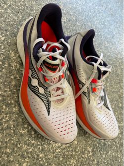 Saucony Endorphin Speed 4 Men’s Size 9 – Only 9 Miles!