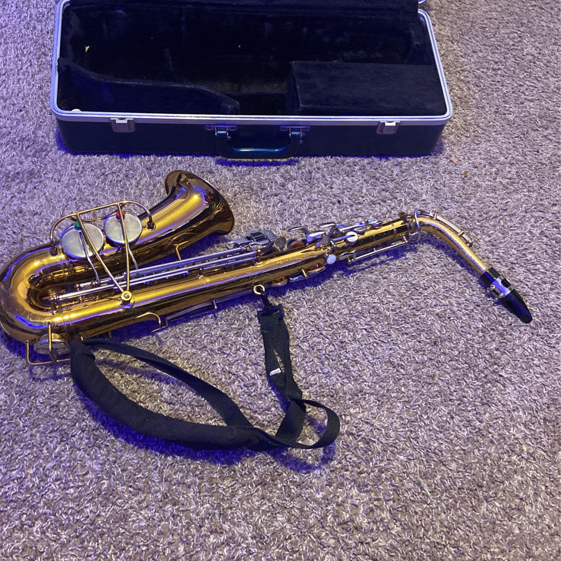 Alto Saxophone (used) 