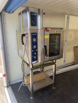 Alto-Shaam Combihood Oven