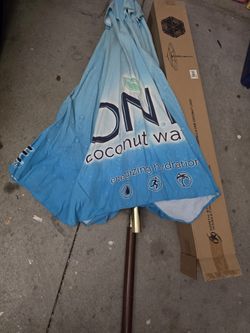 6 Ft Wooden Umbrella Coconut Logo NEW