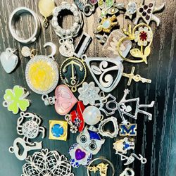 Vintage Pendant Lot 