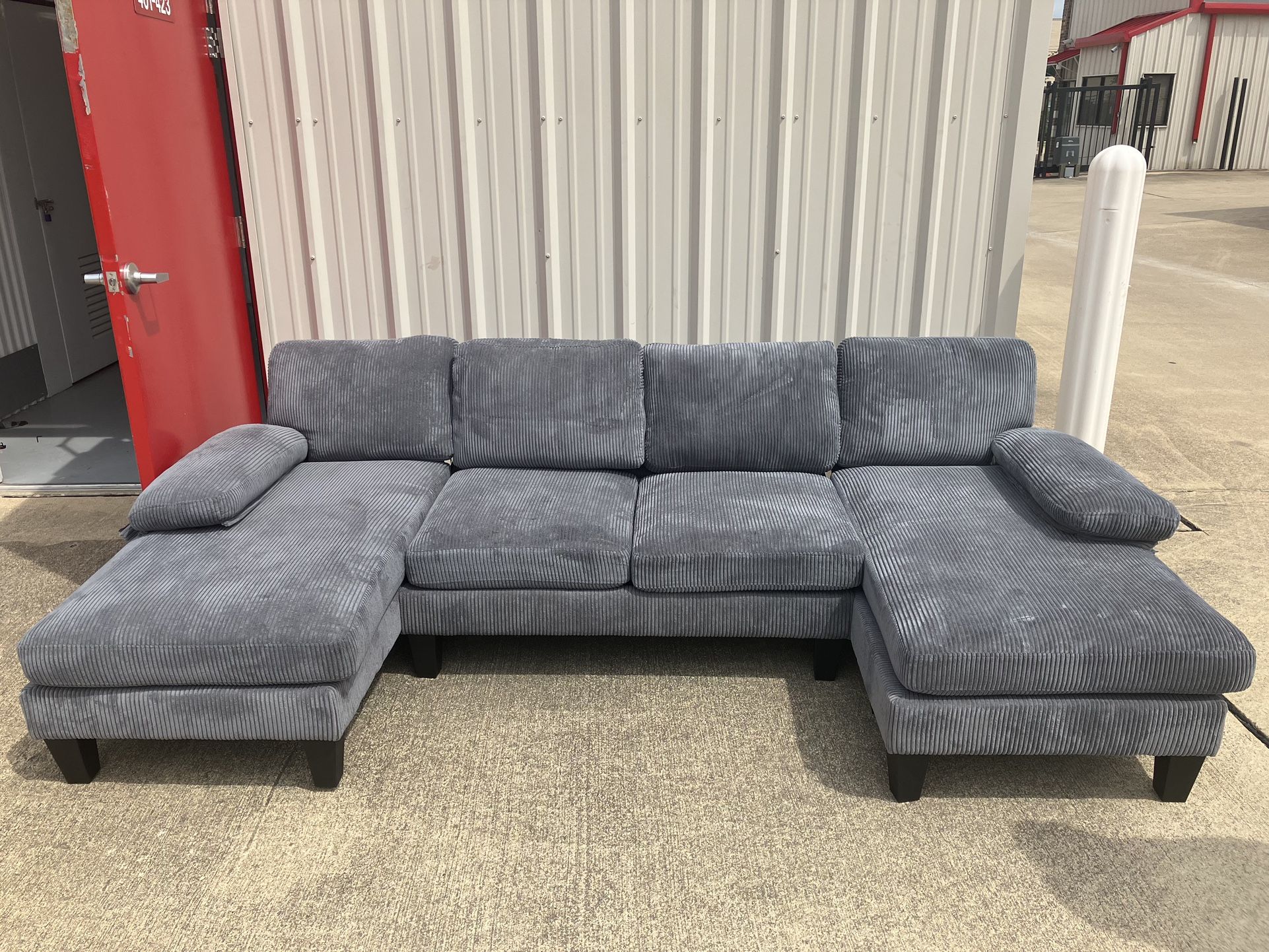 3 Piece Furmax Sectional