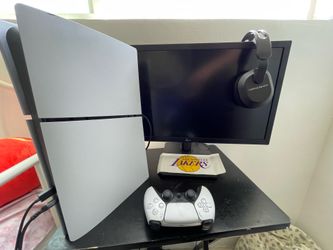 PlayStation 5 and monitor digital