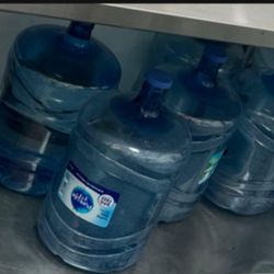 Gallon Water 18x