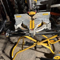 LIKE NEW DeWalt 12” Sliding Miter Saw + Rolling Stand – Barely Used