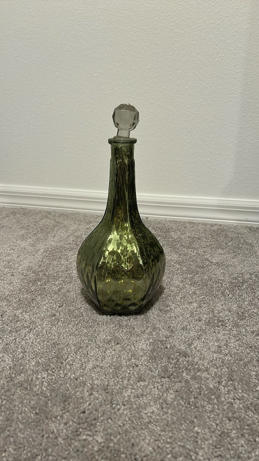 Green Decorative Vace /decanter